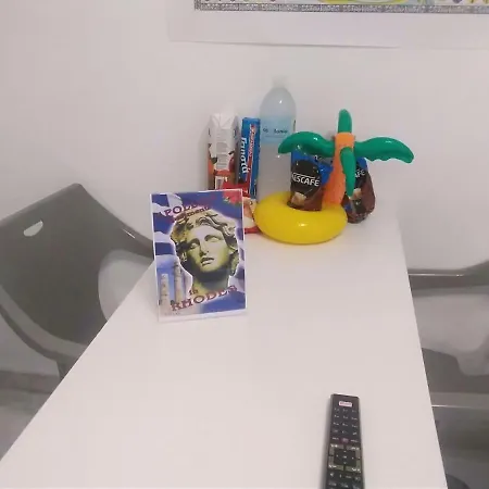 Apollon H-1 公寓 *